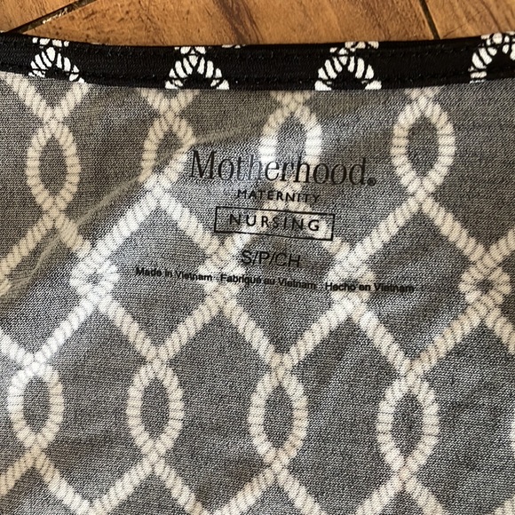 Motherhood maternity nursing tops. Navy and black & white. Size small. Like new. - Picture 3 of 10